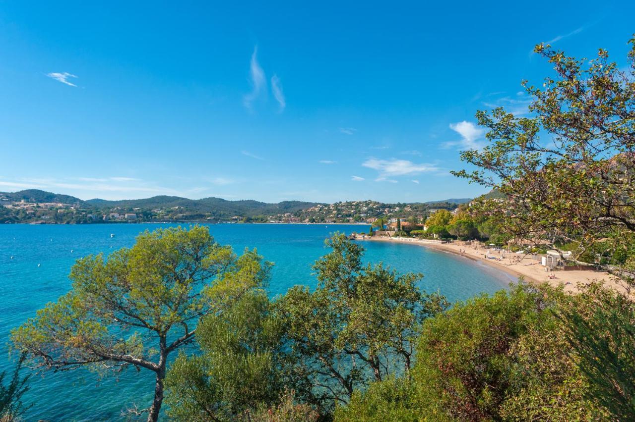 Agay Cap Esterel Village Allee Fleurs - F2 Clim Vue Golf Et Mer - Grande Terrasse Plein Sud Saint-Raphaël المظهر الخارجي الصورة