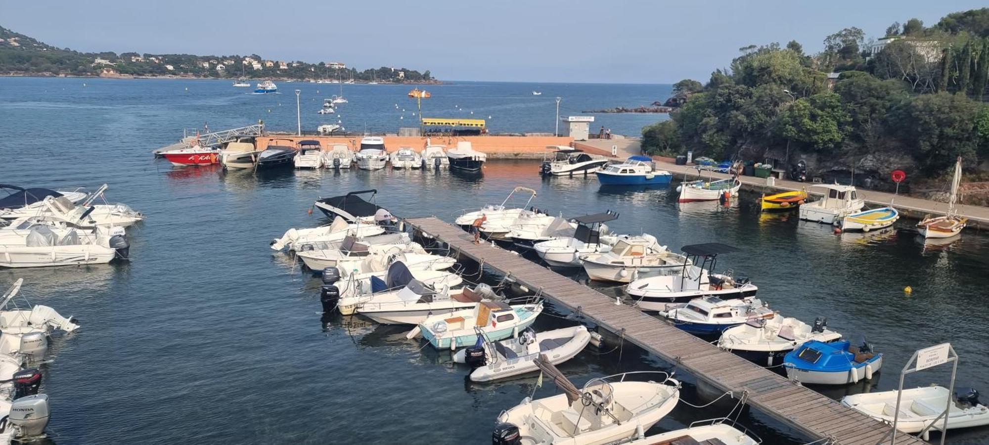 Agay Cap Esterel Village Allee Fleurs - F2 Clim Vue Golf Et Mer - Grande Terrasse Plein Sud Saint-Raphaël المظهر الخارجي الصورة