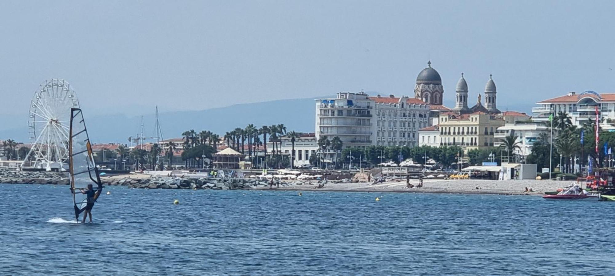 Agay Cap Esterel Village Allee Fleurs - F2 Clim Vue Golf Et Mer - Grande Terrasse Plein Sud Saint-Raphaël المظهر الخارجي الصورة