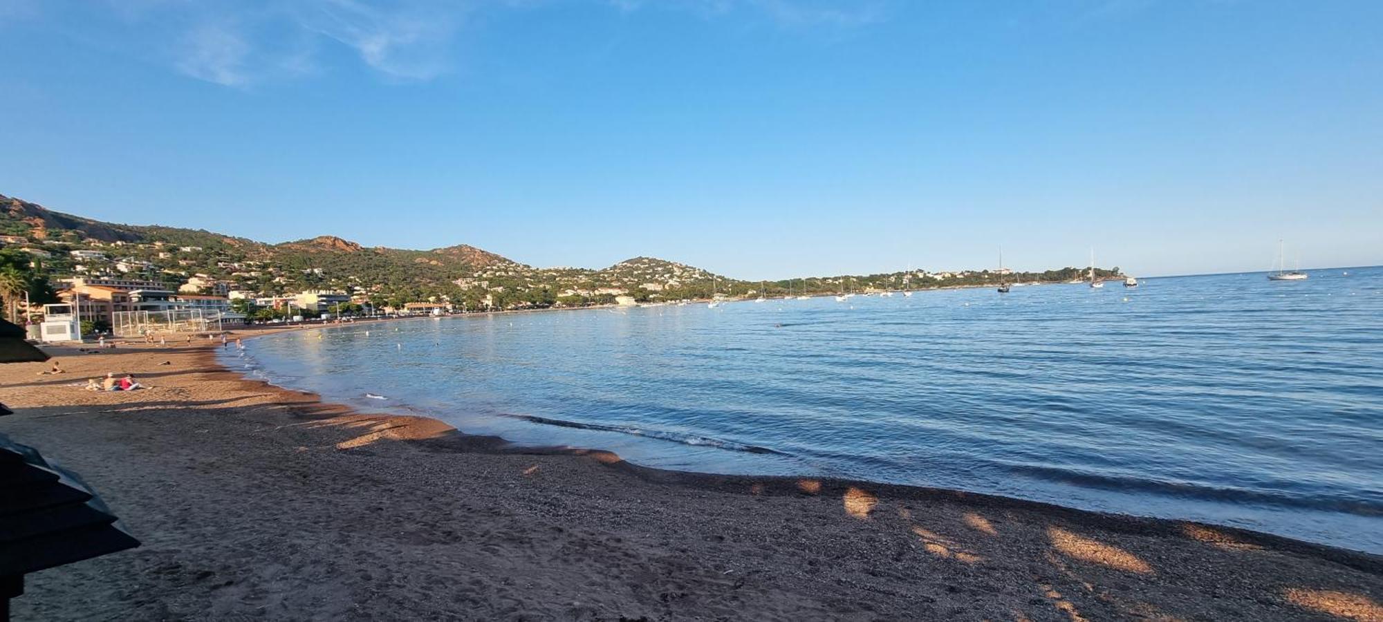 Agay Cap Esterel Village Allee Fleurs - F2 Clim Vue Golf Et Mer - Grande Terrasse Plein Sud Saint-Raphaël المظهر الخارجي الصورة