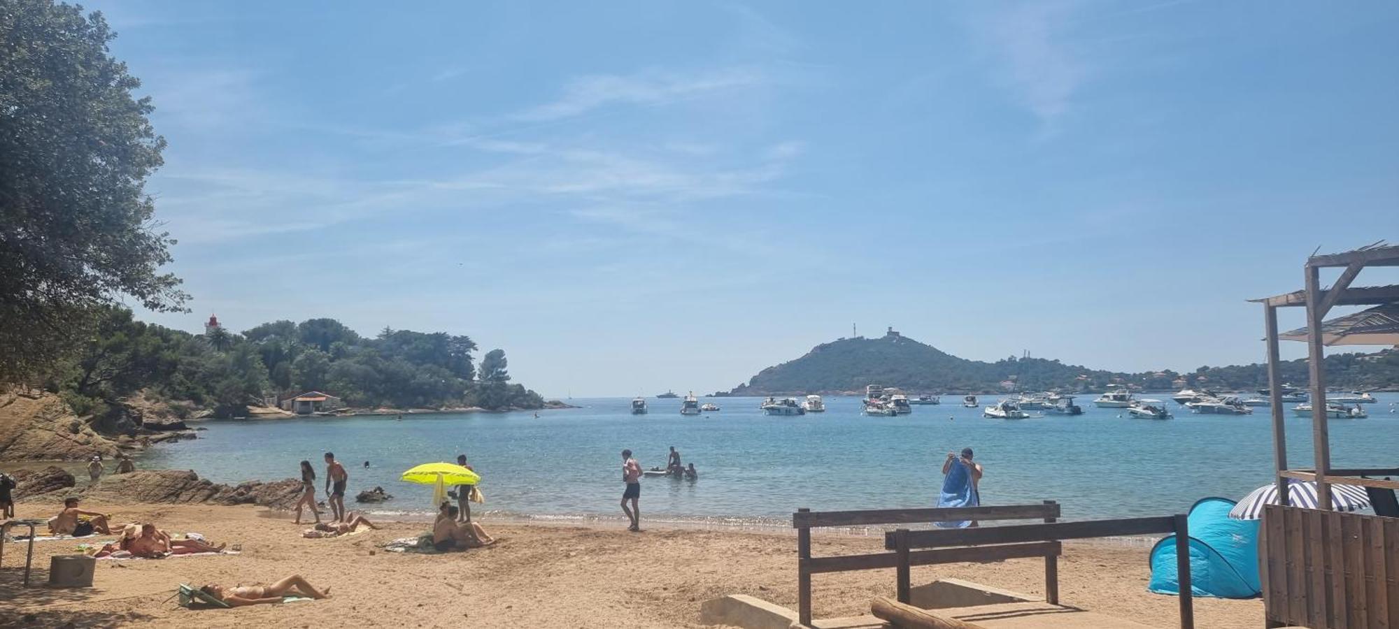 Agay Cap Esterel Village Allee Fleurs - F2 Clim Vue Golf Et Mer - Grande Terrasse Plein Sud Saint-Raphaël المظهر الخارجي الصورة