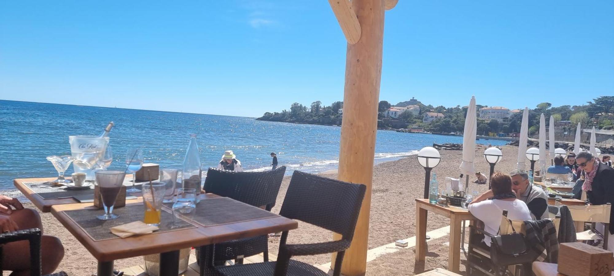 Agay Cap Esterel Village Allee Fleurs - F2 Clim Vue Golf Et Mer - Grande Terrasse Plein Sud Saint-Raphaël المظهر الخارجي الصورة